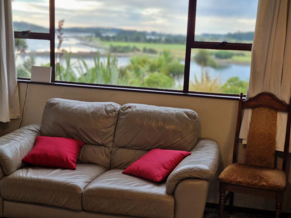 Catlins Lake Sanctuary Owaka Extérieur photo